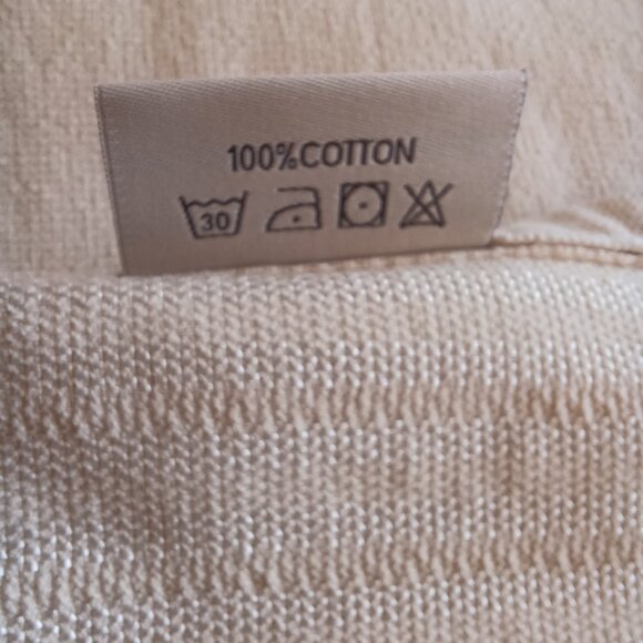 CHANEL Parfums Beach Towel - NEW - Ultra Large (37'' x 66'') - Picture 6 of 8